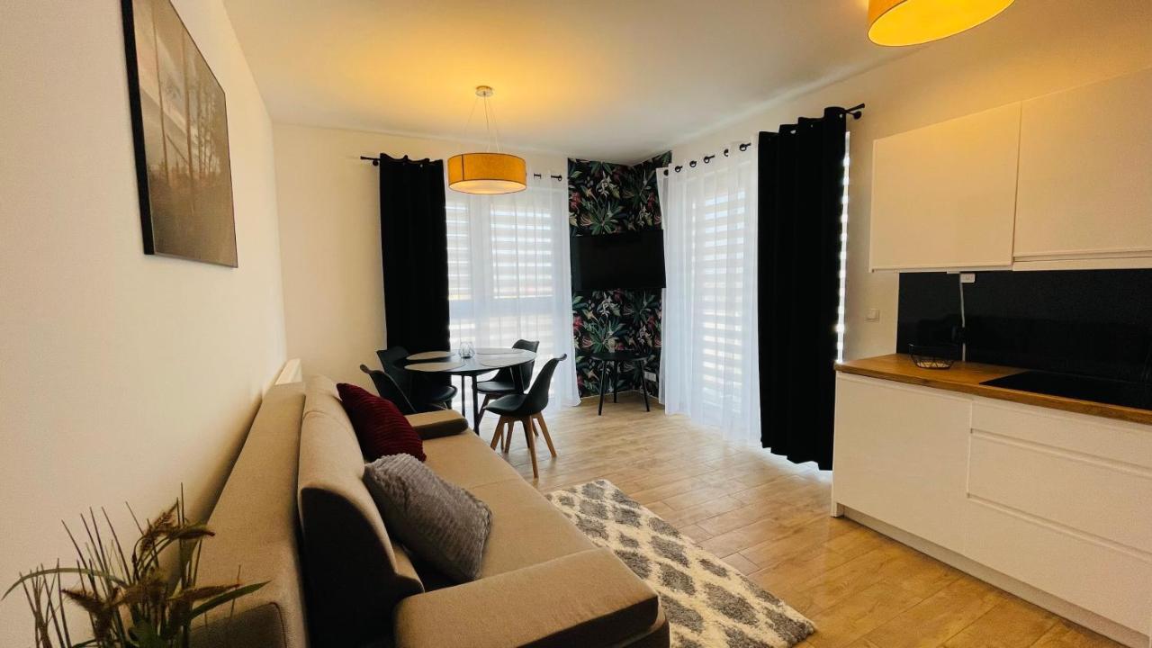Apartamenty Na Wiejskiej Ustronie Morskie Luaran gambar