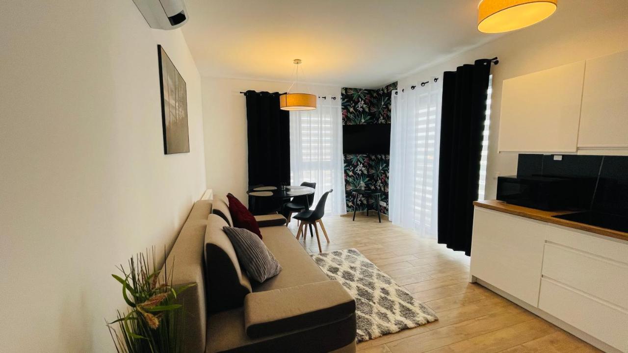 Apartamenty Na Wiejskiej Ustronie Morskie Luaran gambar